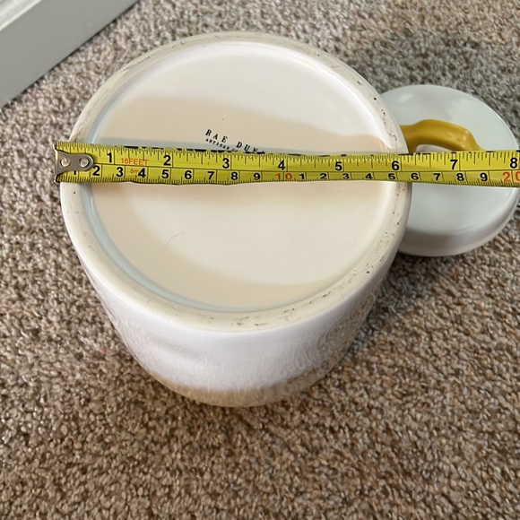 Rae Dunn Queen Bee Jar with Lid - Picture 7 of 7